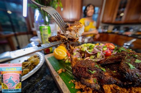  Suya! Bir Baharat Şöleni ve Dumanlı Lezzetlerin Buluşması!